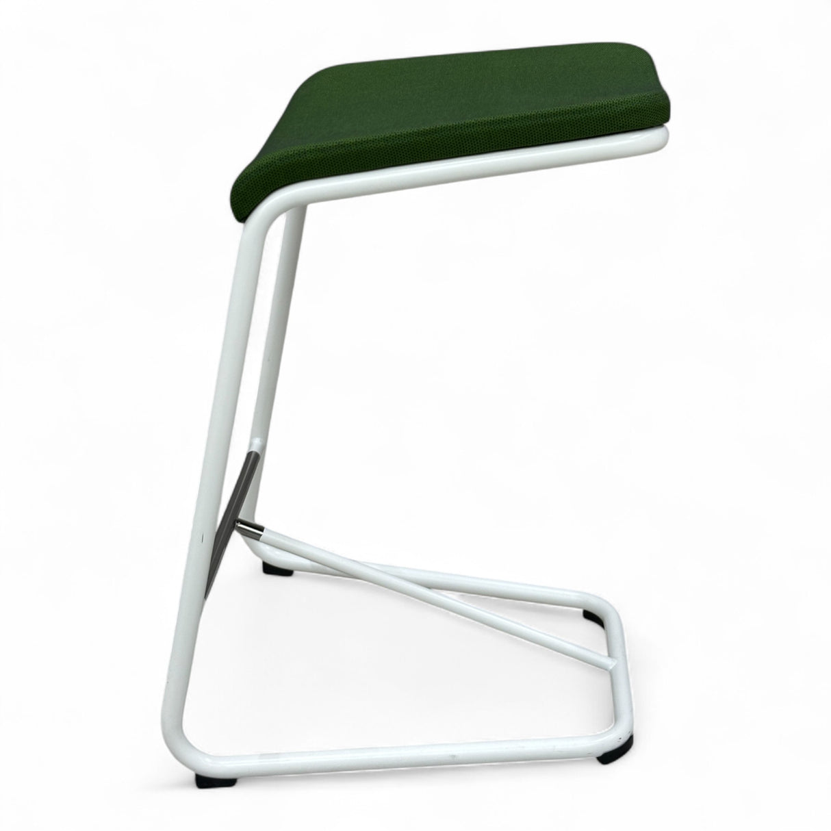 Nyrenset Lammults barstol grønn