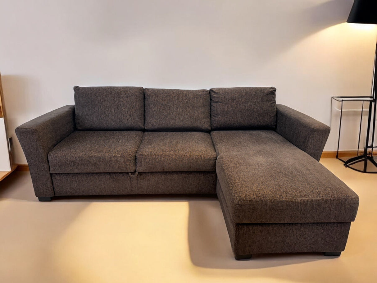 Nyrenset | Sovesofa med Sjeselong | Farge Brun fra Gjenbruksgiganten