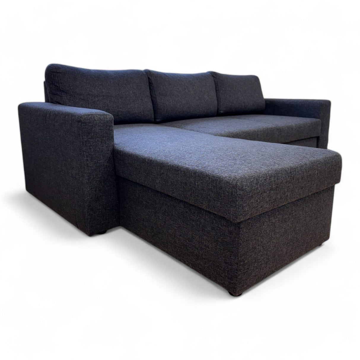 Nyrenset sovesofa med sjeselong fra Gjenbruksgiganten