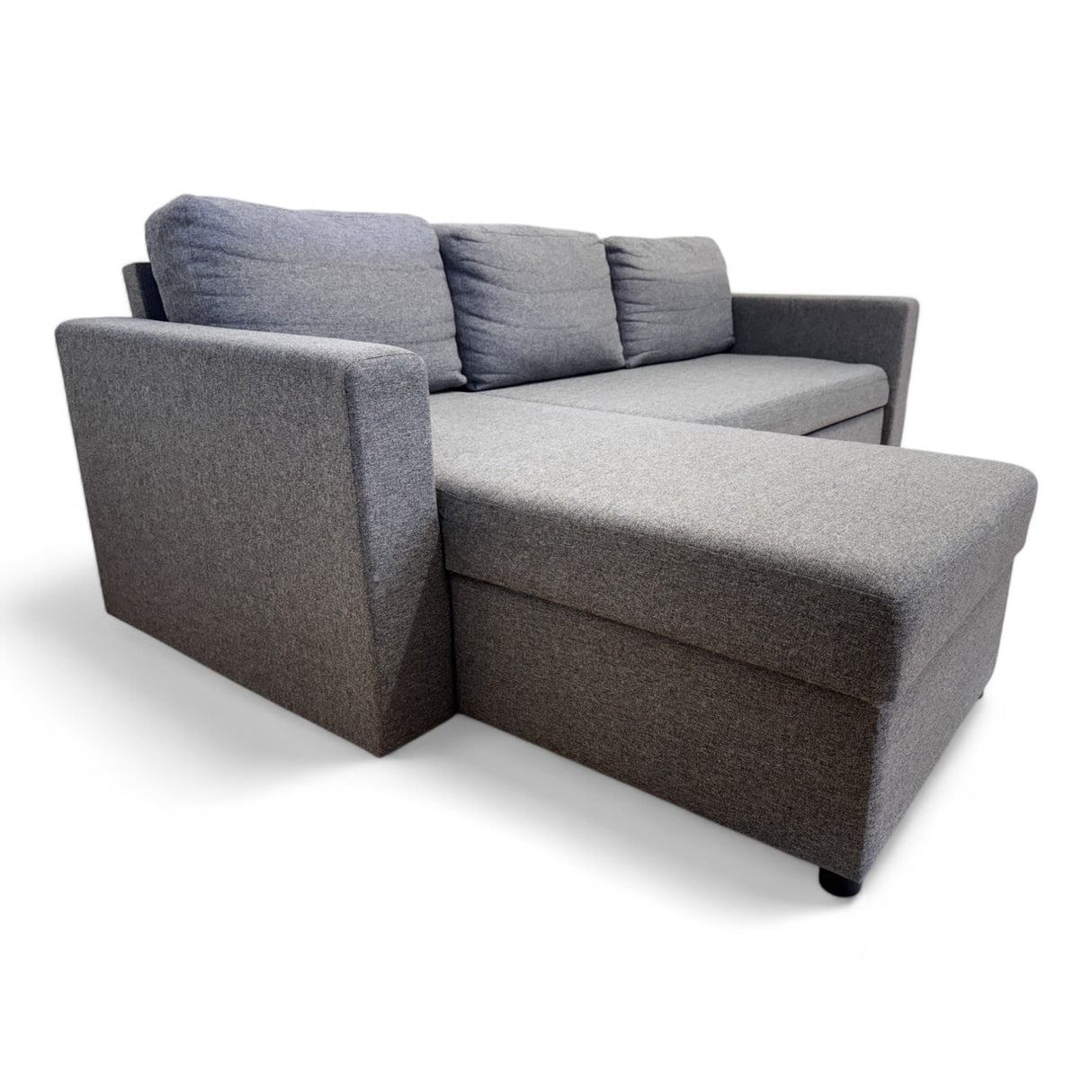 Nyrenset sovesofa med flyttbar sjeselong fra Gjenbruksgiganten