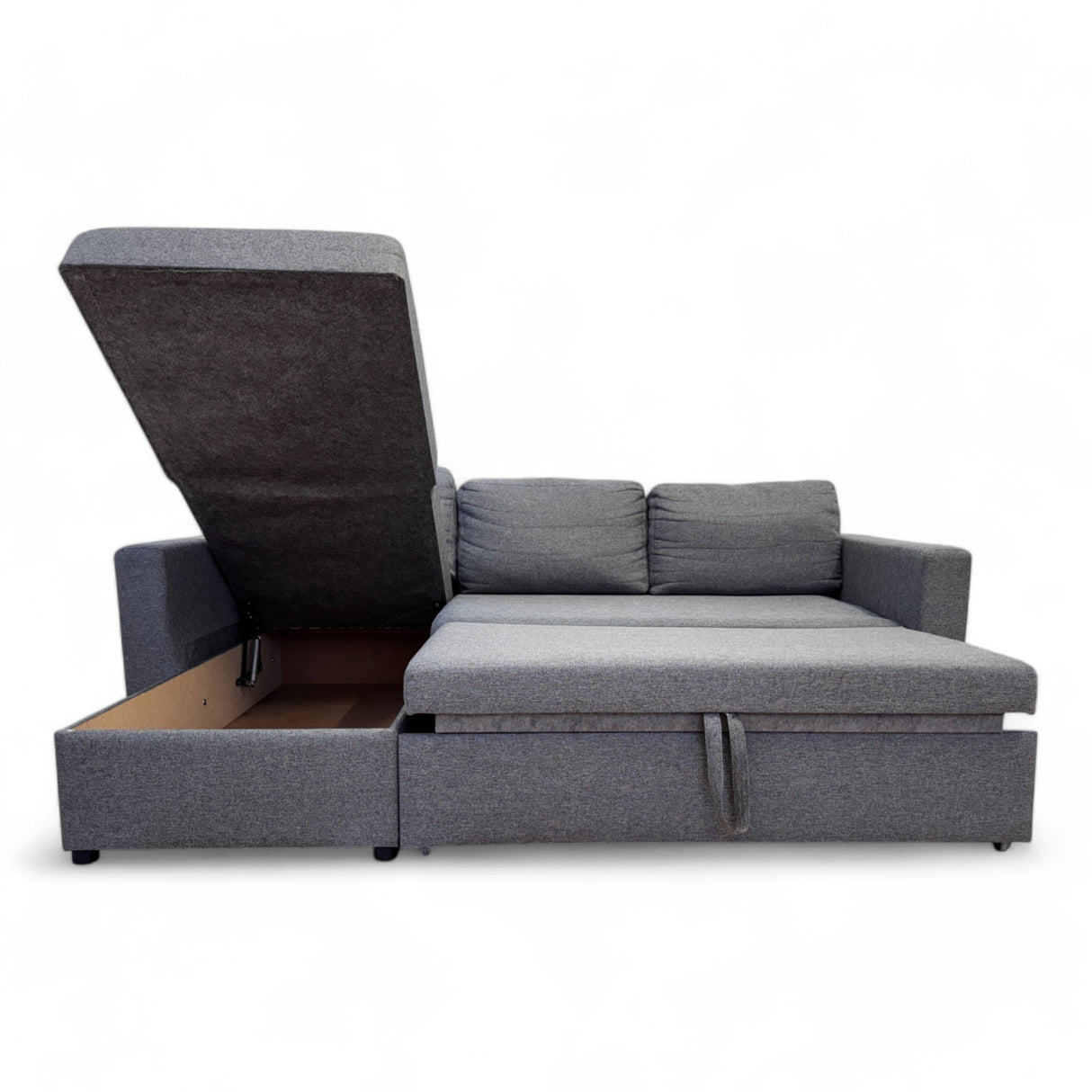 Nyrenset sovesofa med flyttbar sjeselong fra Gjenbruksgiganten