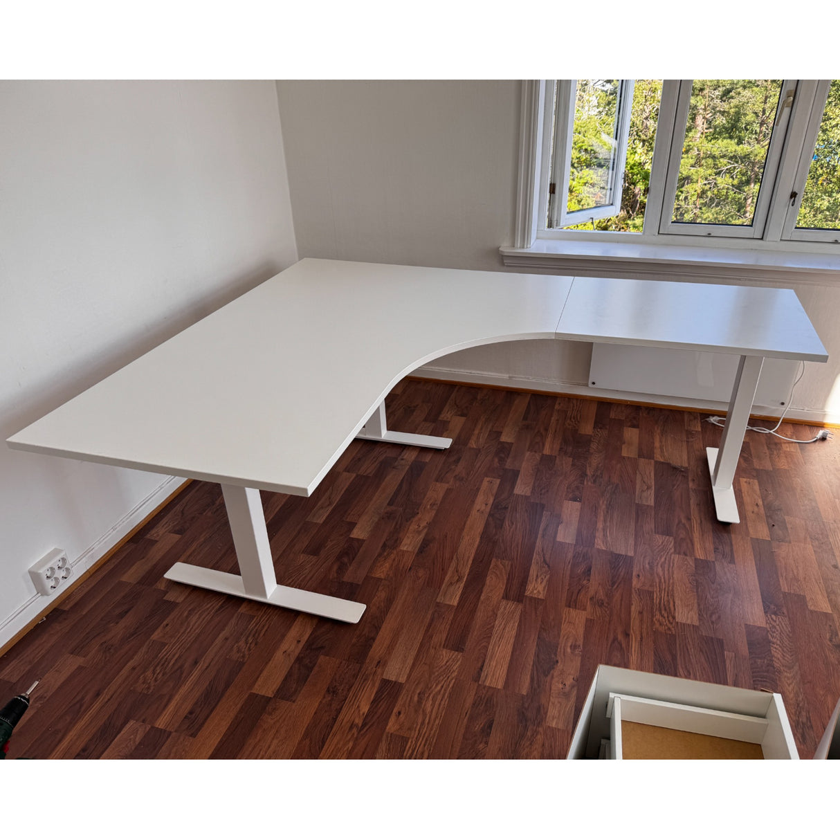 IKEA Hjørneskrivebord Hvit